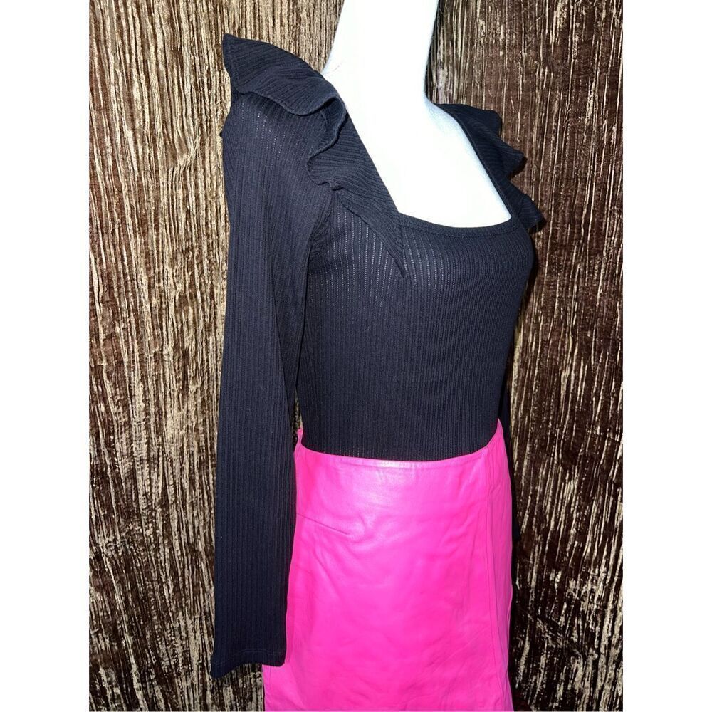 Women’s Black Ribbed Longsleeve Top Flutter Shoulders MEDIUM - Picture 2 of 8